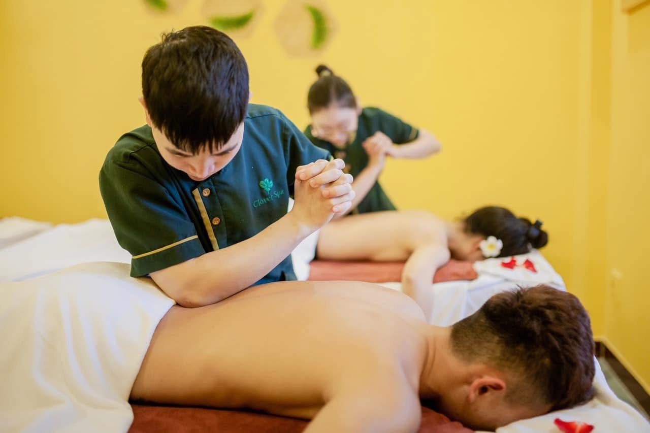 Massage trị liệu bấm huyệt 90p