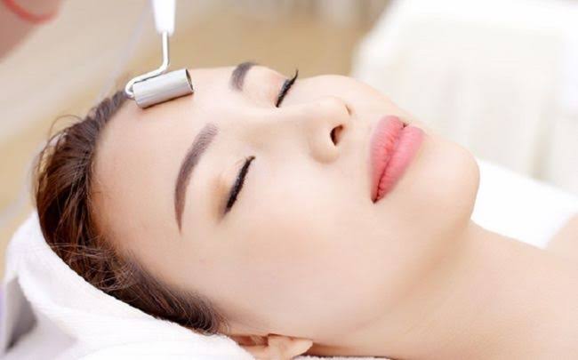 Cấy Trắng Da