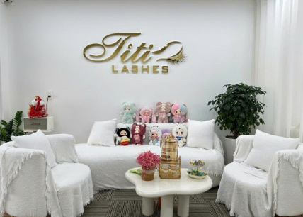 Titi nails & Lashes Thủ Đức